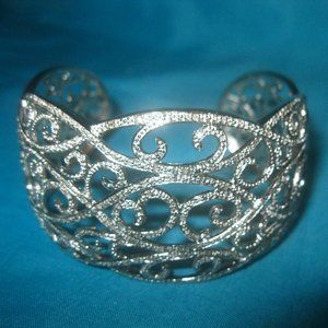 SS Genuine Diamond Lace Cuff